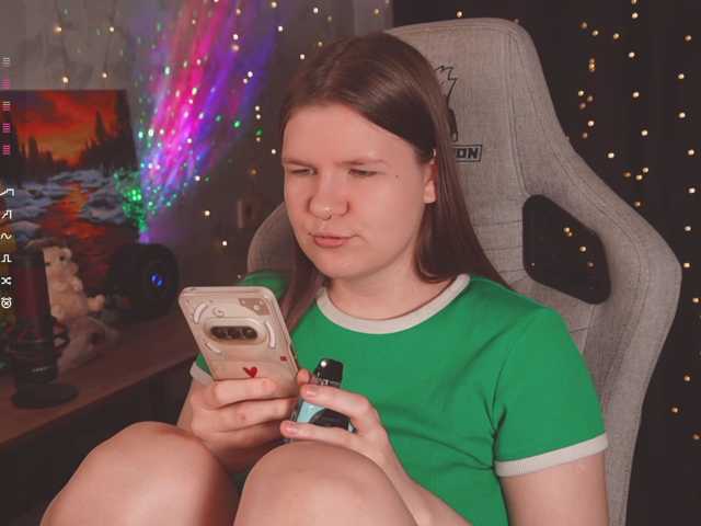 cutesoneckaaa live cam on BongaCams