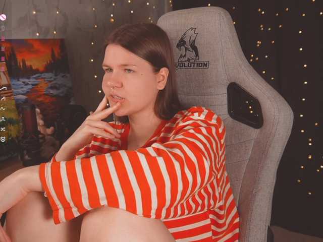 cutesoneckaaa, en vivo ahora en BongaCams