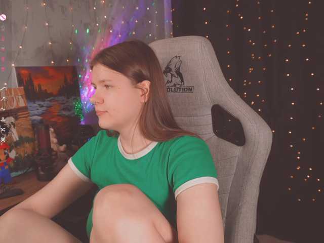 cutesoneckaaa, en directo ahora en BongaCams