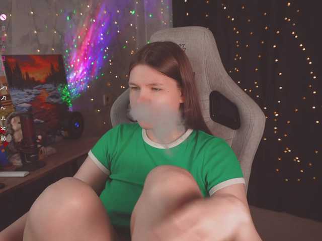 cutesoneckaaa live cam on BongaCams