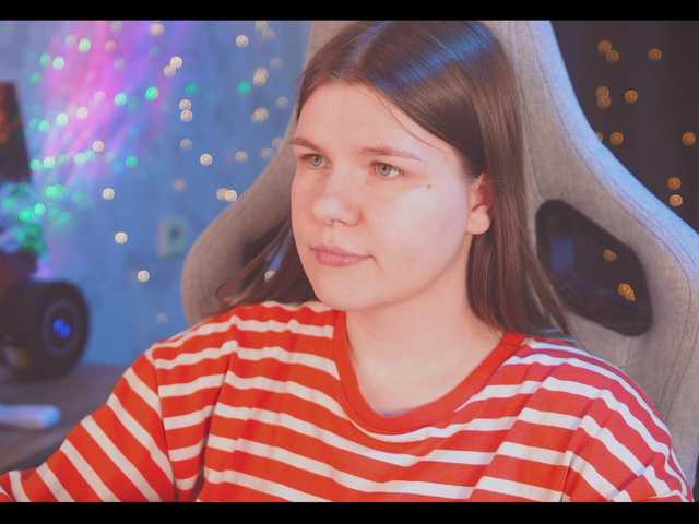 cutesoneckaaa webcam