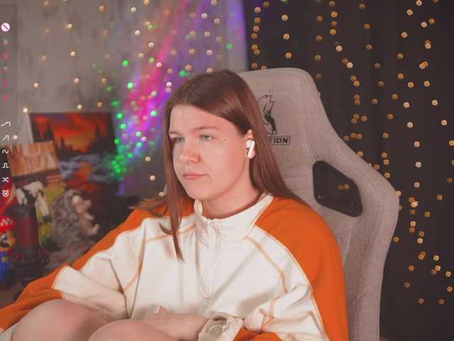 cutesoneckaaa live cam on BongaCams