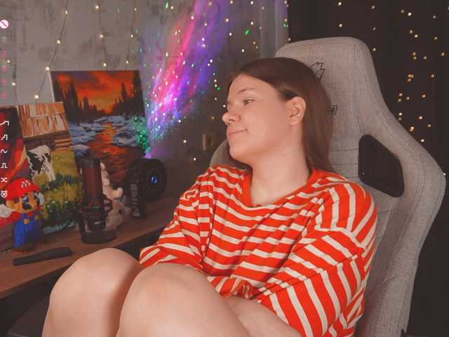 cutesoneckaaa live cam preview