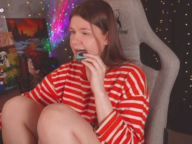 cutesoneckaaa live cam preview
