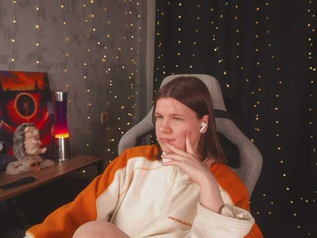 cutesoneckaaa's BongaCams show and profile