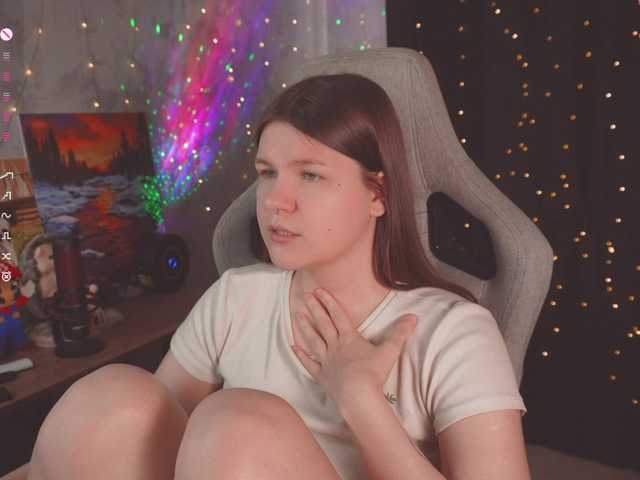 cutesoneckaaa live cam on BongaCams