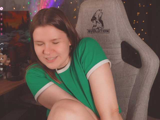 cutesoneckaaa live cam on BongaCams