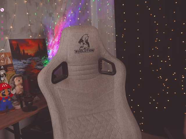 cutesoneckaaa live cam