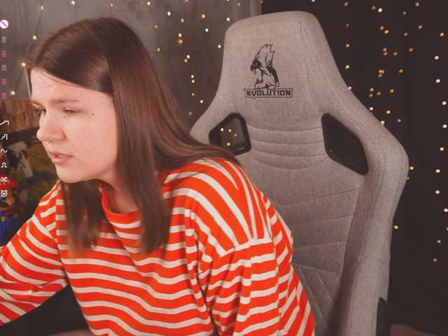 cutesoneckaaa, en vivo ahora en BongaCams