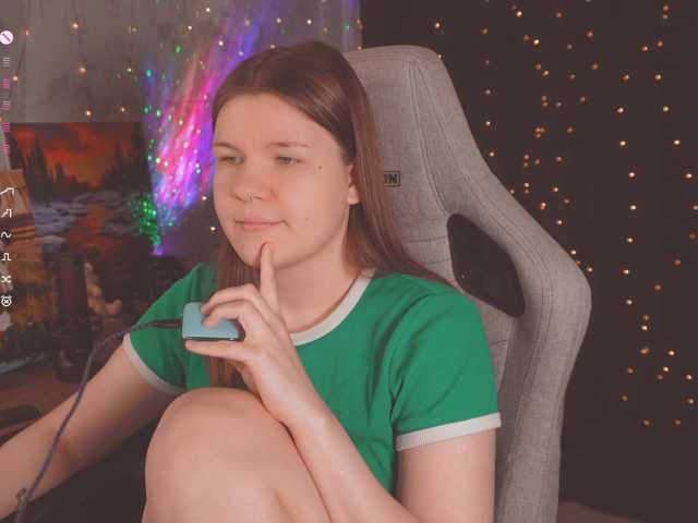cutesoneckaaa, live now on BongaCams