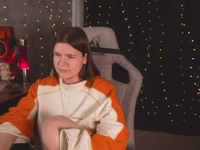 cutesoneckaaa's BongaCams show and profile