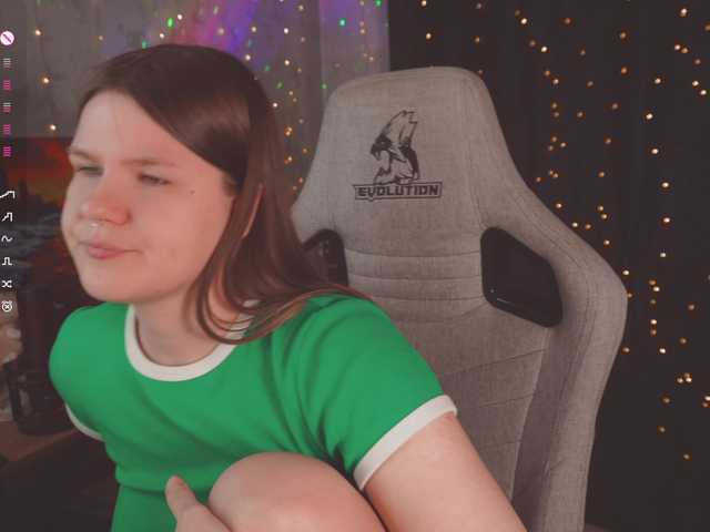 cutesoneckaaa live cam on BongaCams