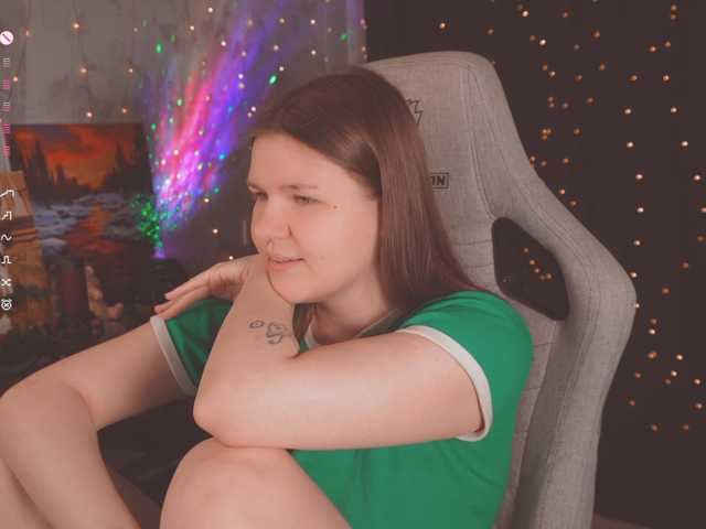 cutesoneckaaa, live now on BongaCams