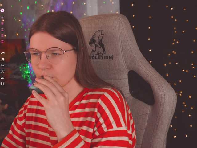 cutesoneckaaa live cam on BongaCams