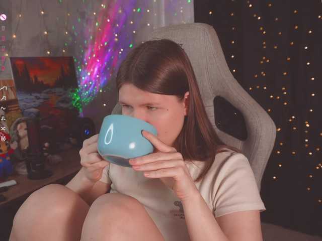 cutesoneckaaa live cam on BongaCams