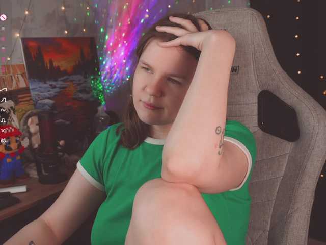 cutesoneckaaa live cam