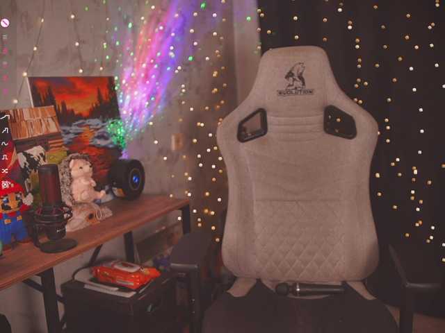 cutesoneckaaa live webcam show