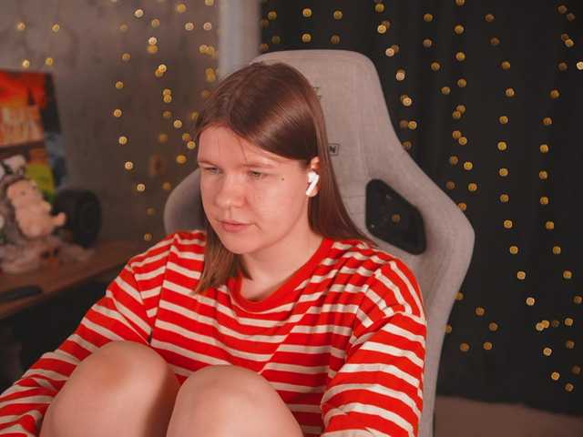 cutesoneckaaa webcam