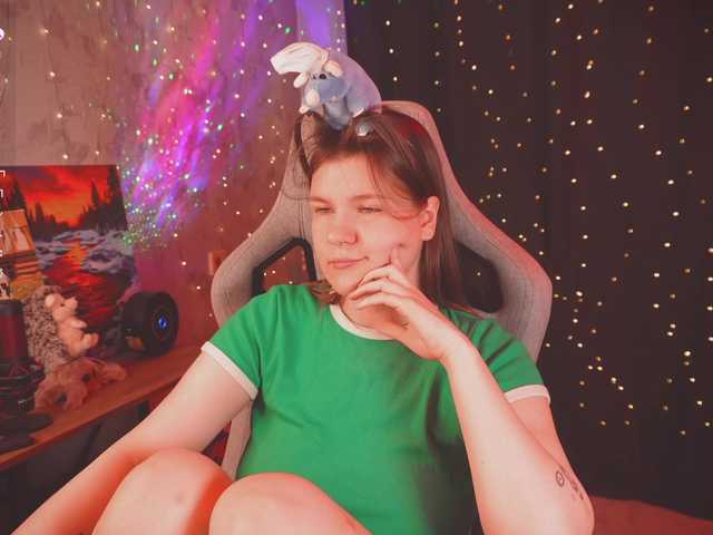 cutesoneckaaa live cam on BongaCams