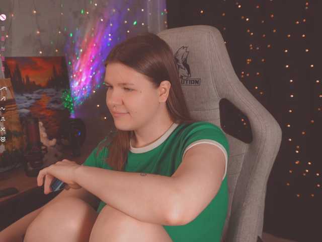cutesoneckaaa, live now on BongaCams