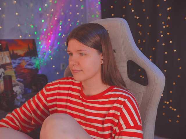 cutesoneckaaa webcam