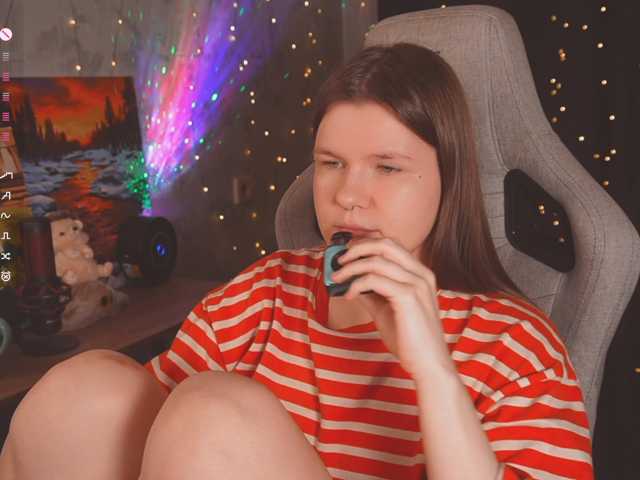cutesoneckaaa live cam on BongaCams