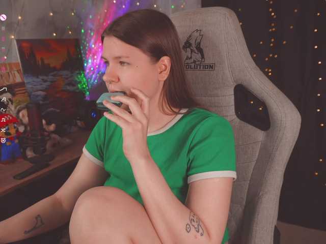 cutesoneckaaa live cam on BongaCams