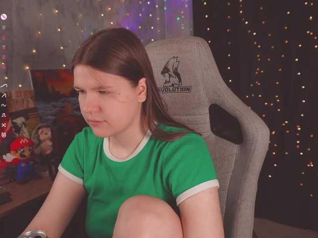 cutesoneckaaa live cam
