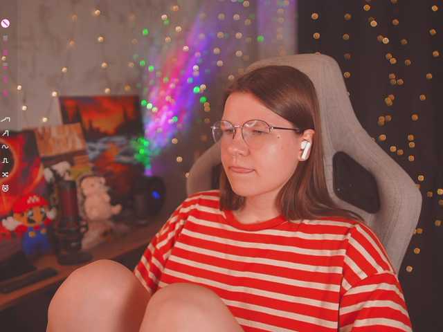 le modèle cutesoneckaaa est en webcam porno dans un show sur le site bongacams, il possède les tags suivants: White/Caucasian,Redhead,Shaved