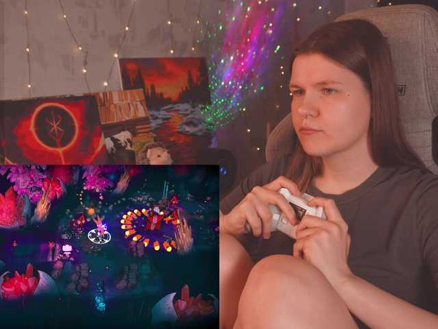 cutesoneckaaa live webcam show