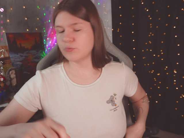 cutesoneckaaa live cam on BongaCams