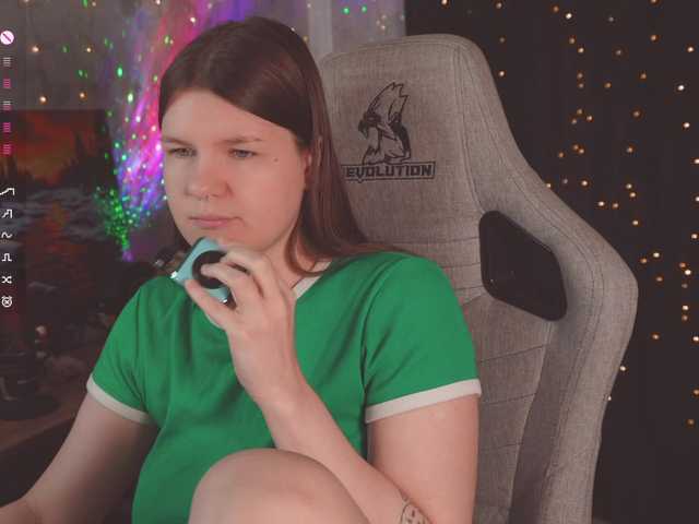 cutesoneckaaa live cam on BongaCams
