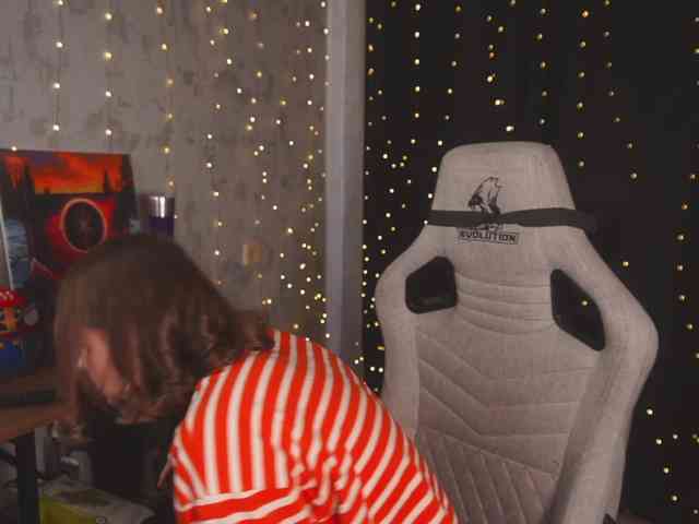 cutesoneckaaa webcam