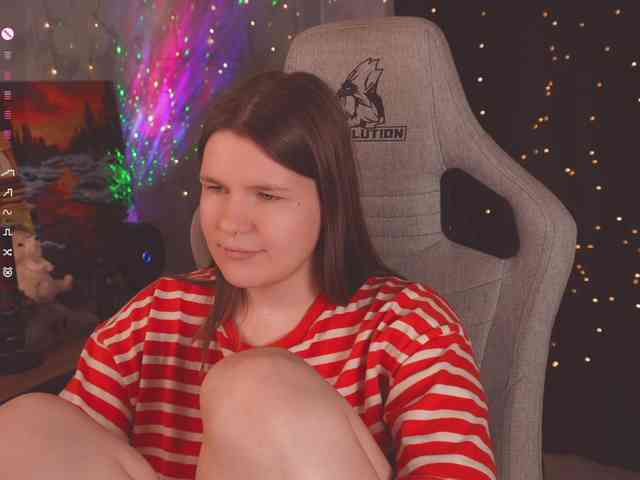 cutesoneckaaa webcam