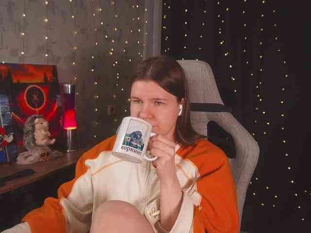 cutesoneckaaa webcam