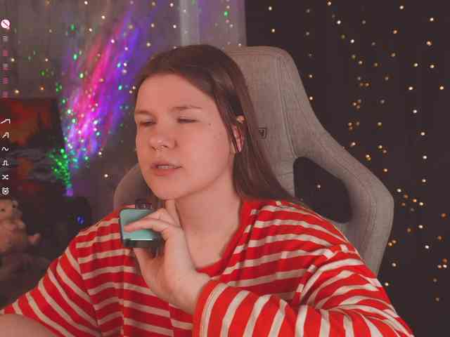 cutesoneckaaa webcam