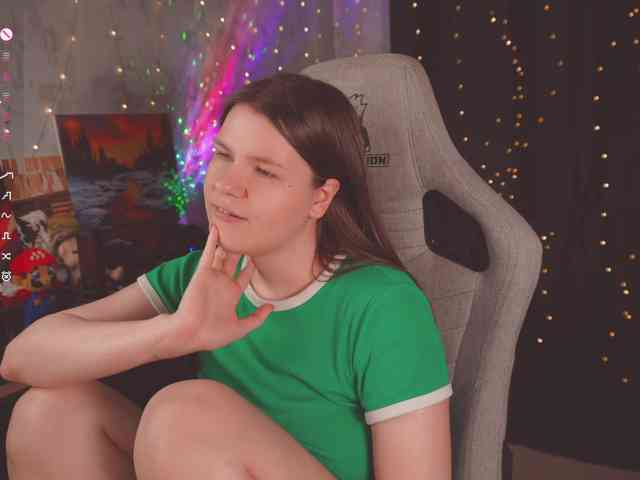 cutesoneckaaa webcam