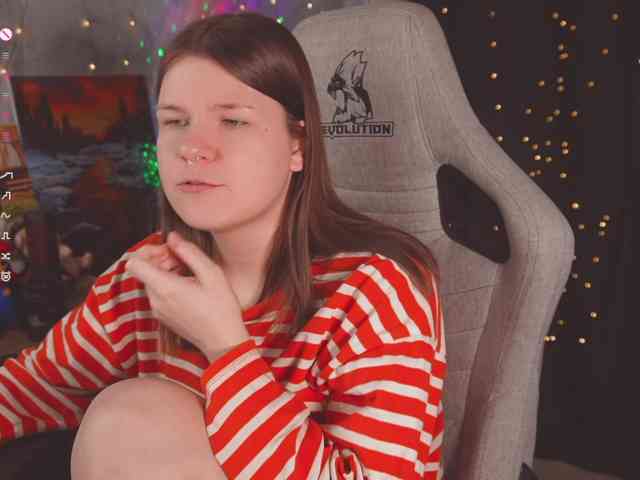 cutesoneckaaa webcam