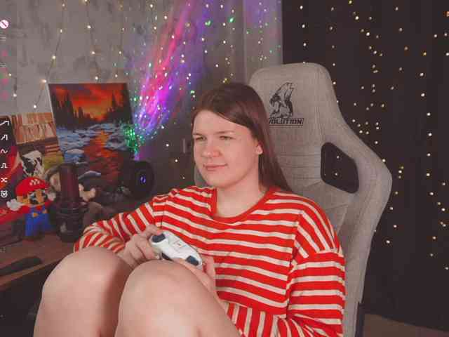 cutesoneckaaa webcam