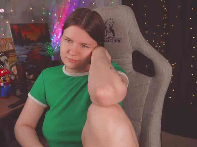 cutesoneckaaa webcam