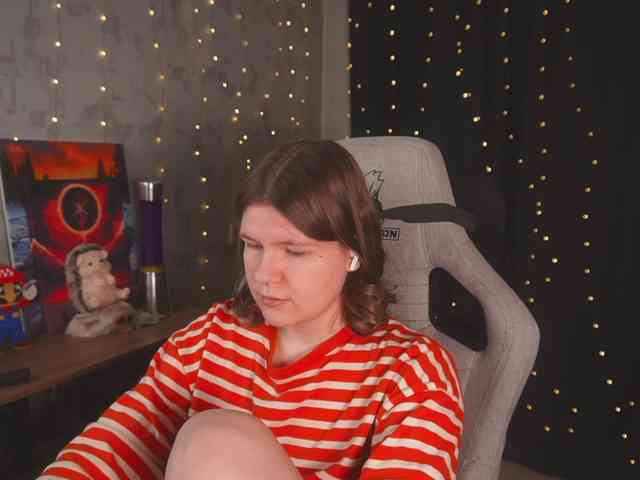 cutesoneckaaa webcam