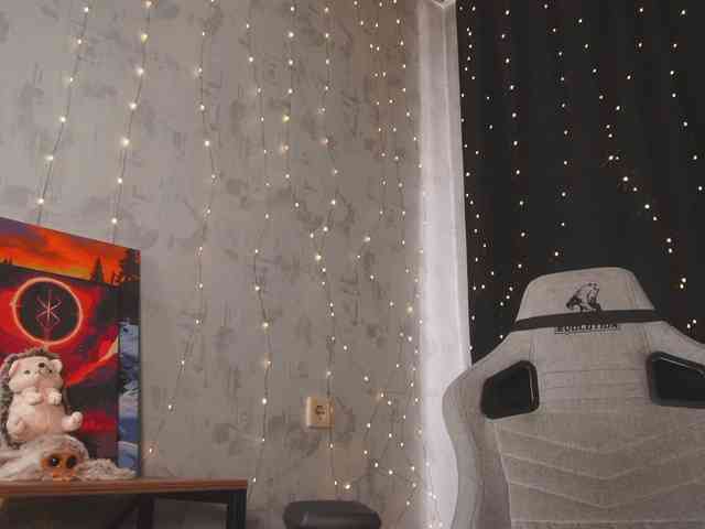 cutesoneckaaa webcam