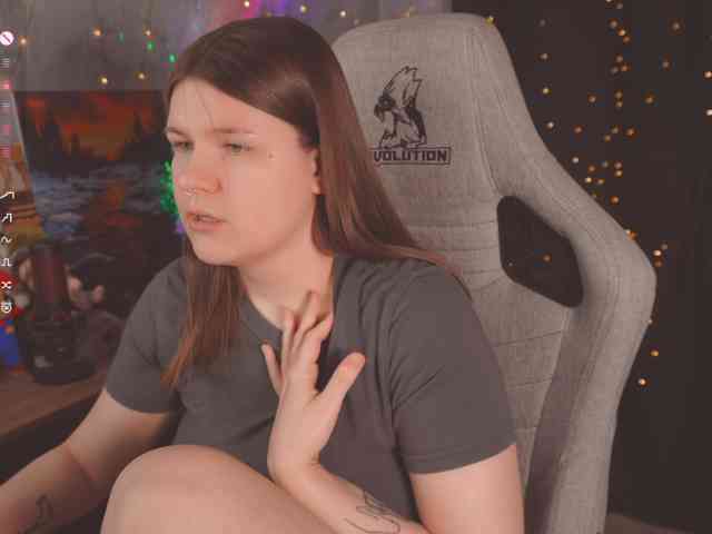 cutesoneckaaa webcam