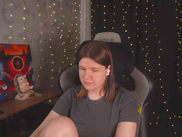 cutesoneckaaa webcam
