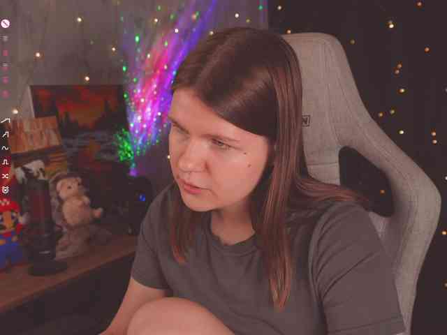 cutesoneckaaa webcam
