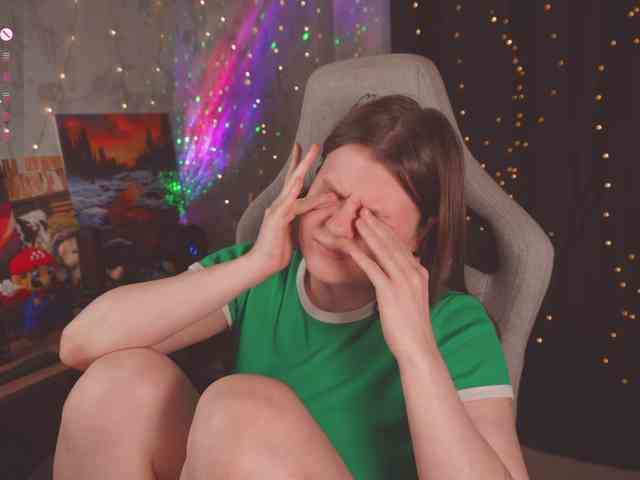 cutesoneckaaa webcam