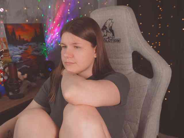 cutesoneckaaa webcam