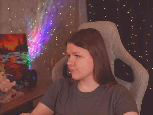 cutesoneckaaa webcam