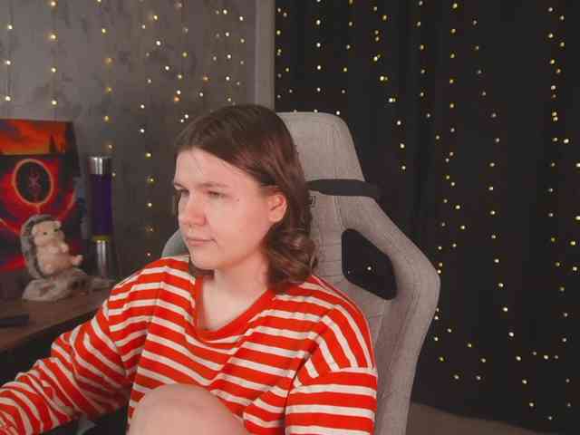 cutesoneckaaa webcam