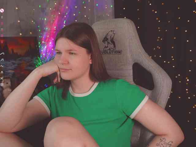 cutesoneckaaa webcam